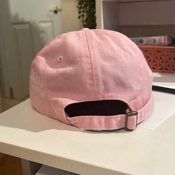 Ariana Grande Dangerous women tour hat - Picture 3 of 4